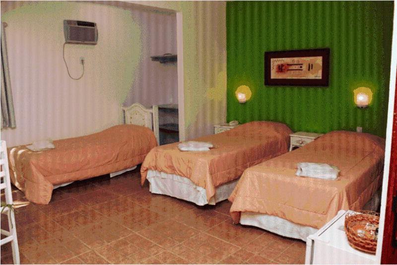Sitio Das Bromelias Hotel Rio das Ostras Kamer foto